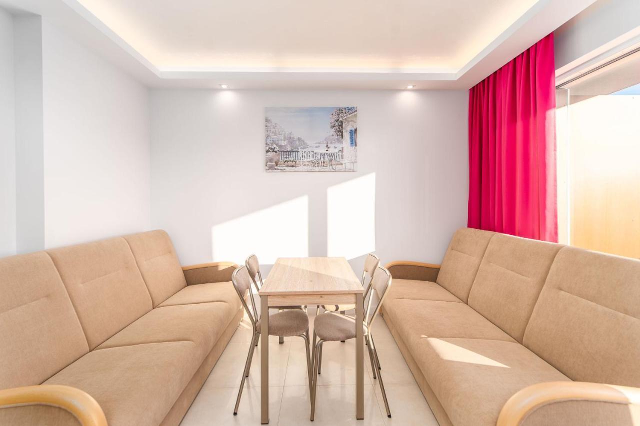 Apartamenty Flamingo By Noclegi Renters Miedzyzdroje Exteriör bild